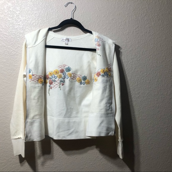 Monroe&Main embroidered light weight hoodie jacket - Picture 6 of 13